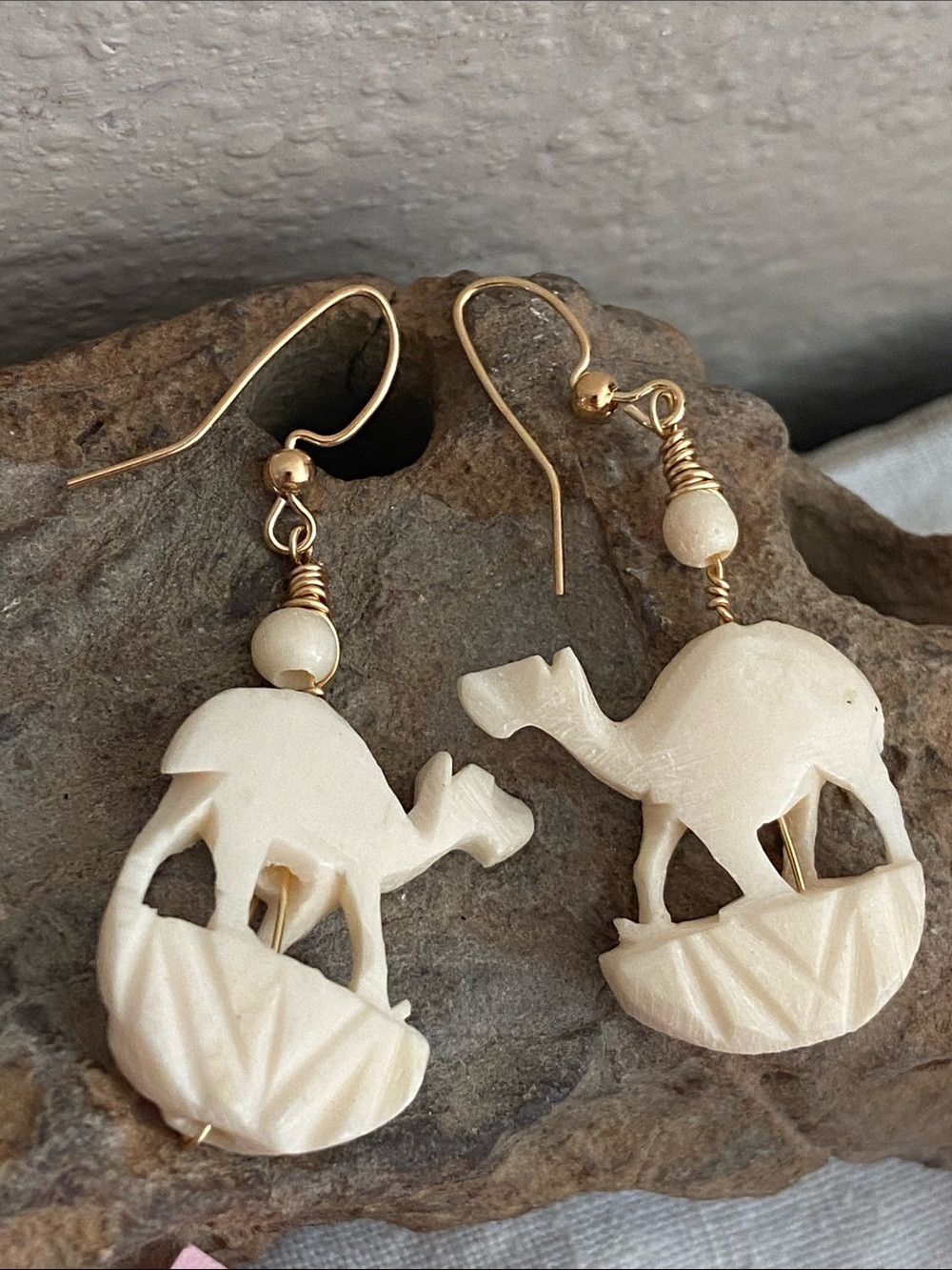 NEW Handmade Vintage Bone Camel Design Drop Earrings